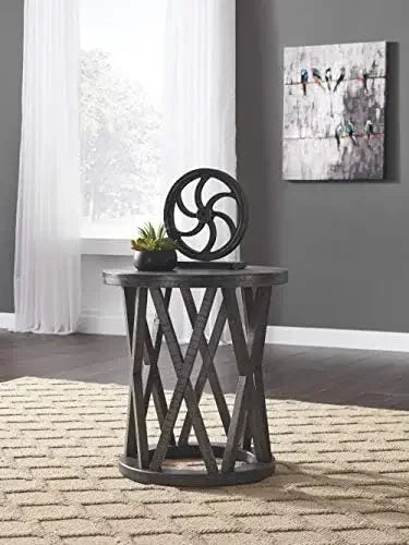Rustic Round End Table Made of Solid Pine Wood, Gray with Weathered Finish Small coffee table Table top Small end table Tea tabl