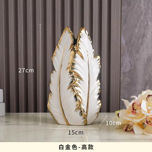 Wholesale Irregular Modern Nordic Style White Ceramic Vases  Hotel Decoration Ornament Ceramic Vases For  Decor Small glass vase