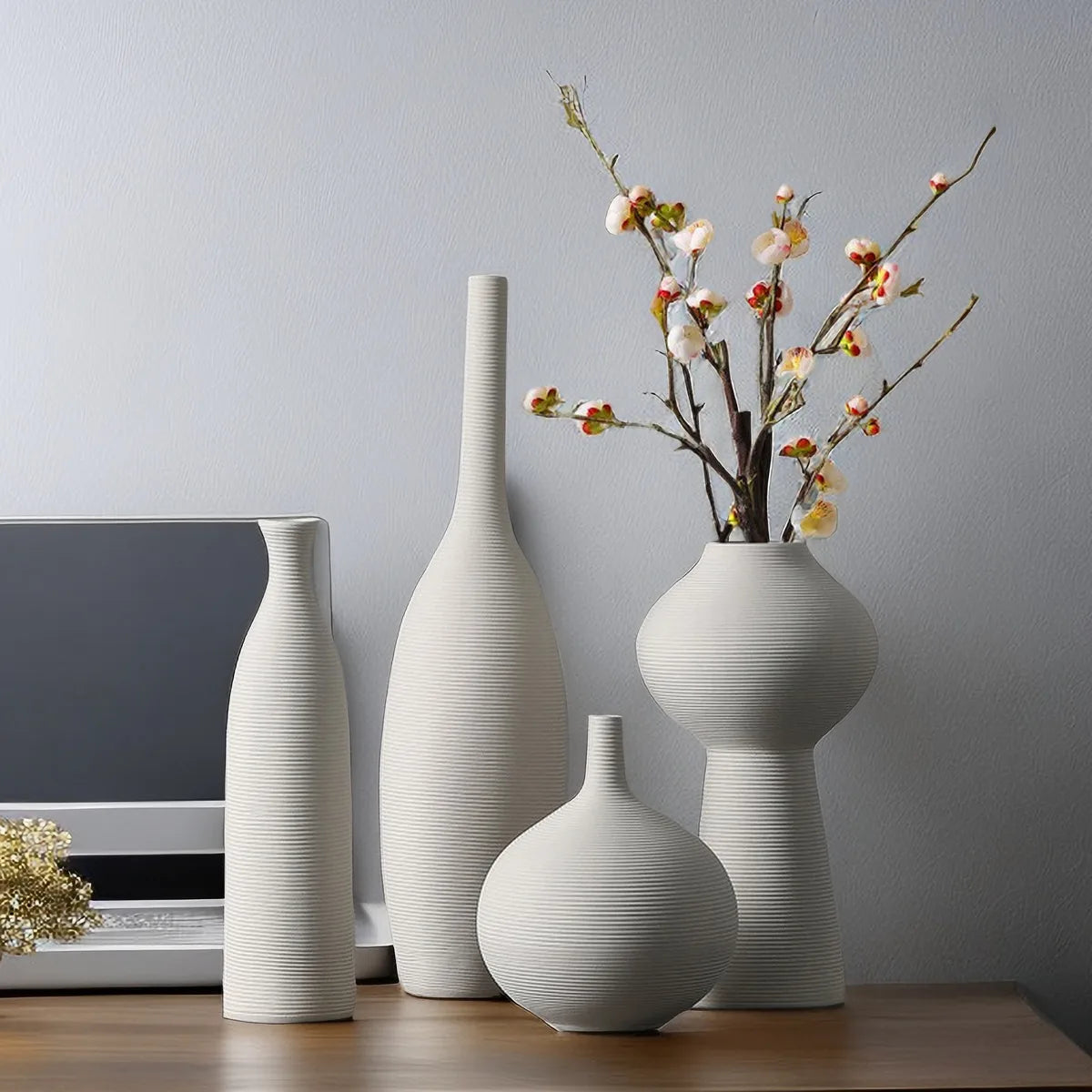 Nordic Style White Ceramic Vase – Home & Desk Décor